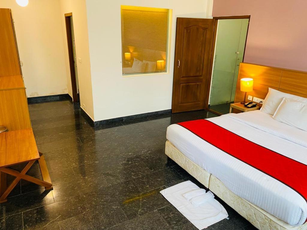 Peppervine Hotel Thekkady Ngoại thất bức ảnh