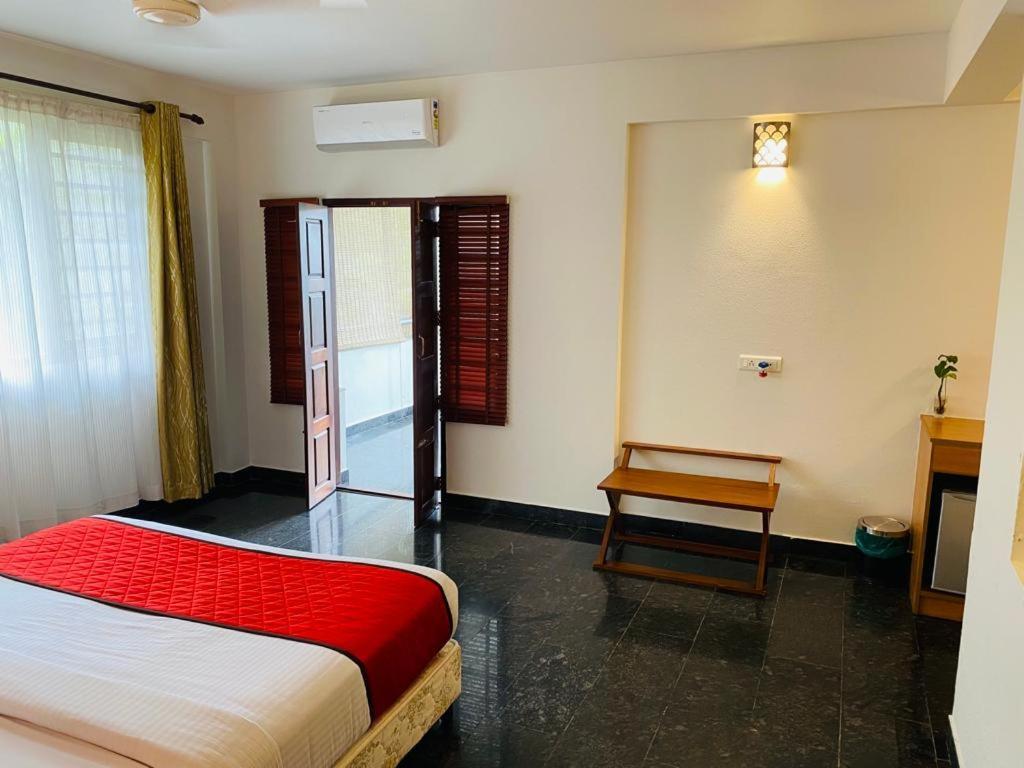 Peppervine Hotel Thekkady Ngoại thất bức ảnh